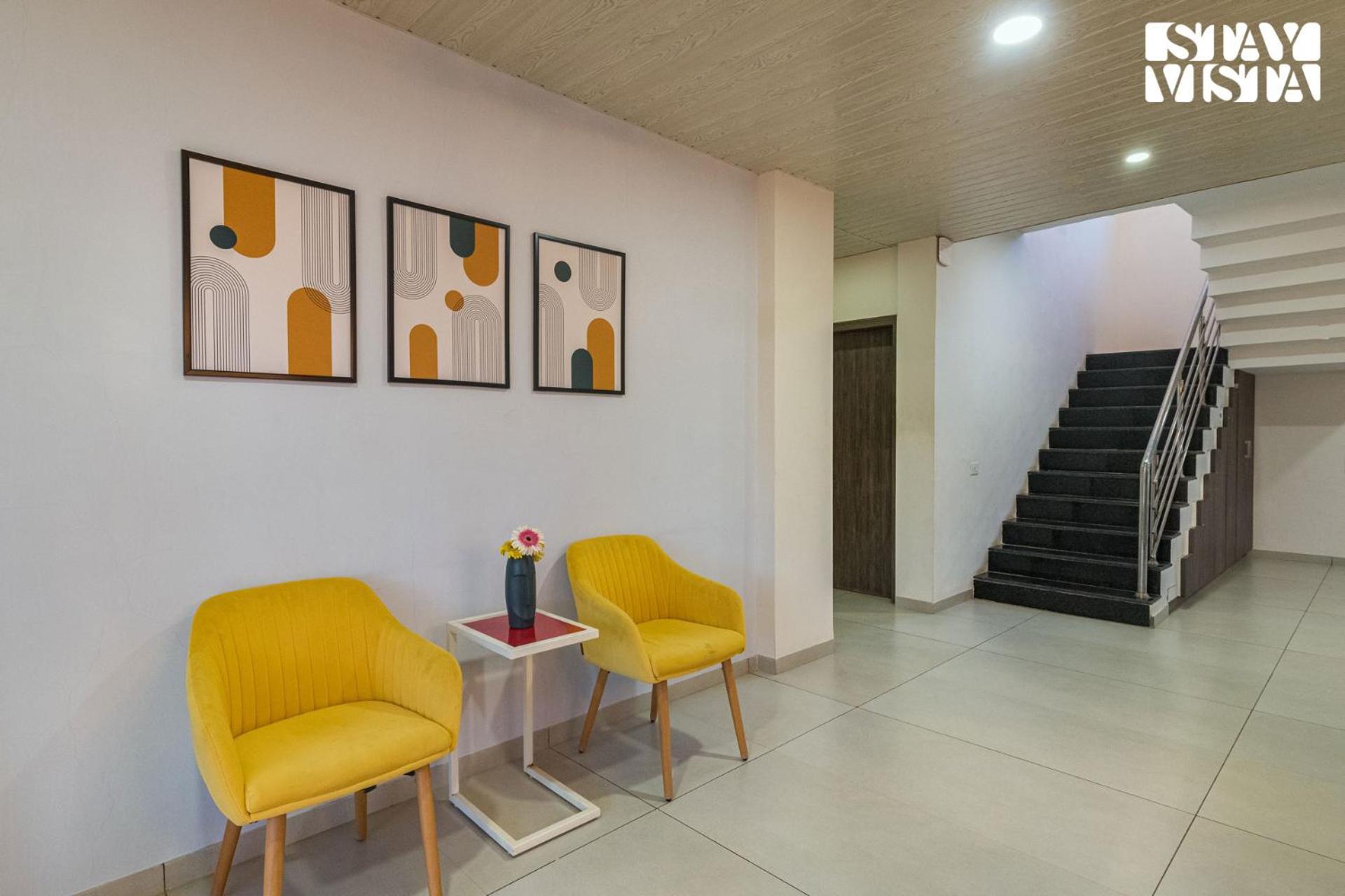 Stayvista'S Silver Grove - Serene Haven With Expansive Lawn & Terrace Нашик Екстер'єр фото