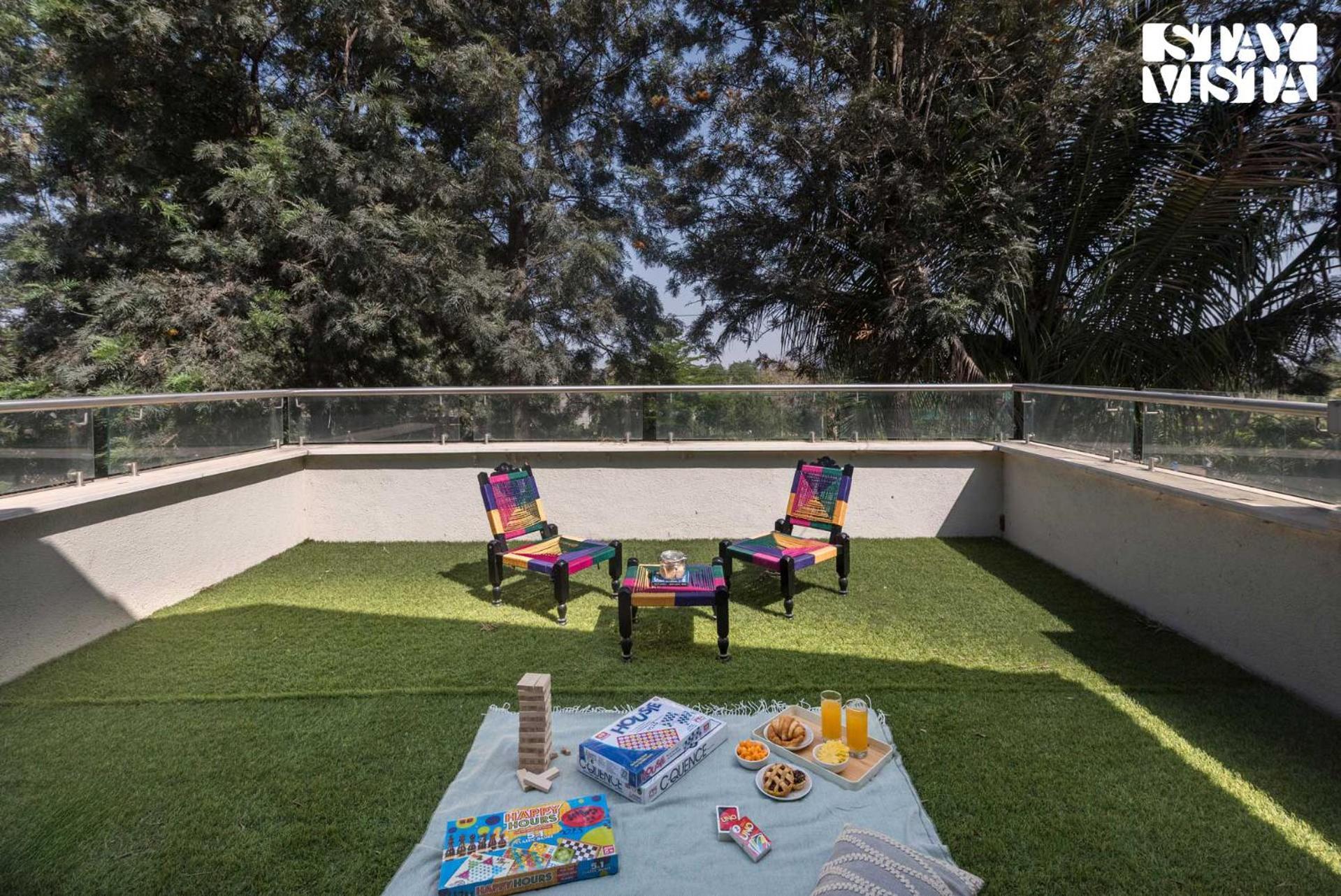 Stayvista'S Silver Grove - Serene Haven With Expansive Lawn & Terrace Нашик Екстер'єр фото