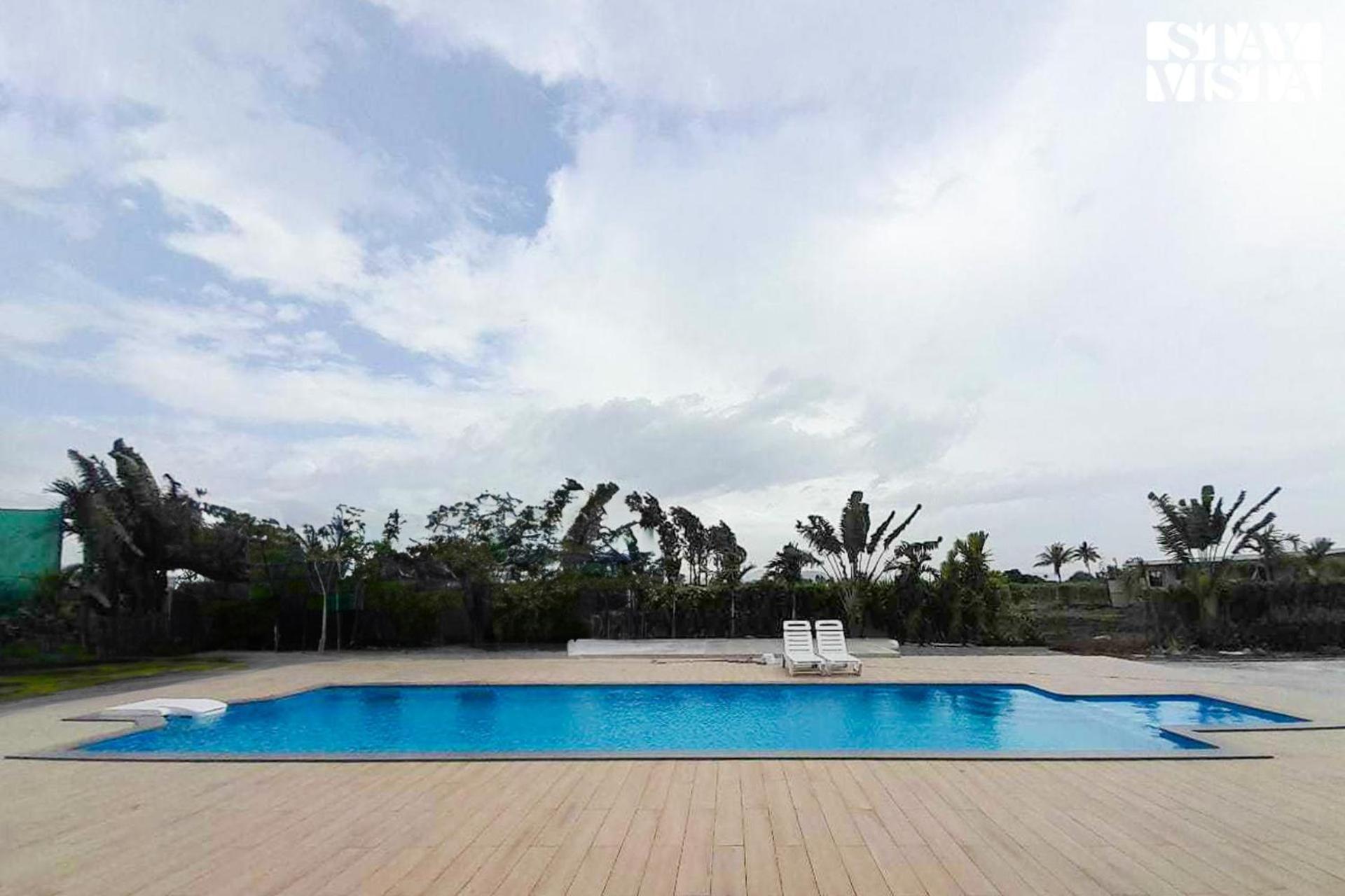 Stayvista'S Silver Grove - Serene Haven With Expansive Lawn & Terrace Нашик Екстер'єр фото